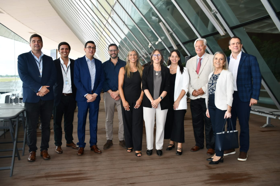 Acto inaugural: Primer vuelo directo Montevideo – Belo Horizonte