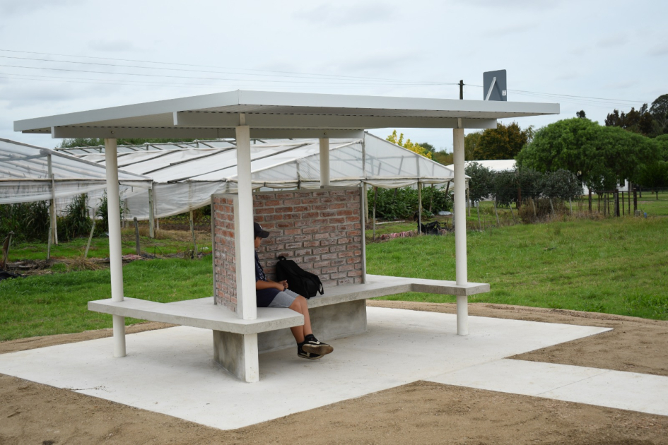 Más seguridad en rutas: 54 nuevas garitas para usuarios del transporte público