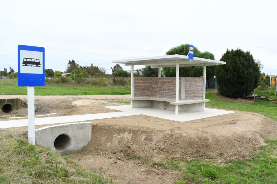 Más seguridad en rutas: 54 nuevas garitas para usuarios del transporte público