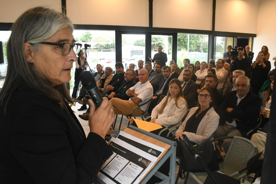 Etcheverry presentó el Plan Integral en infraestructura y transporte