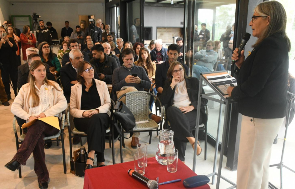 Etcheverry presentó el Plan Integral en infraestructura y transporte