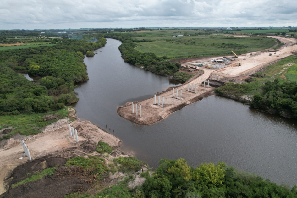 Se habilita nuevo bypass y puente sobre el río San Salvador en Dolores