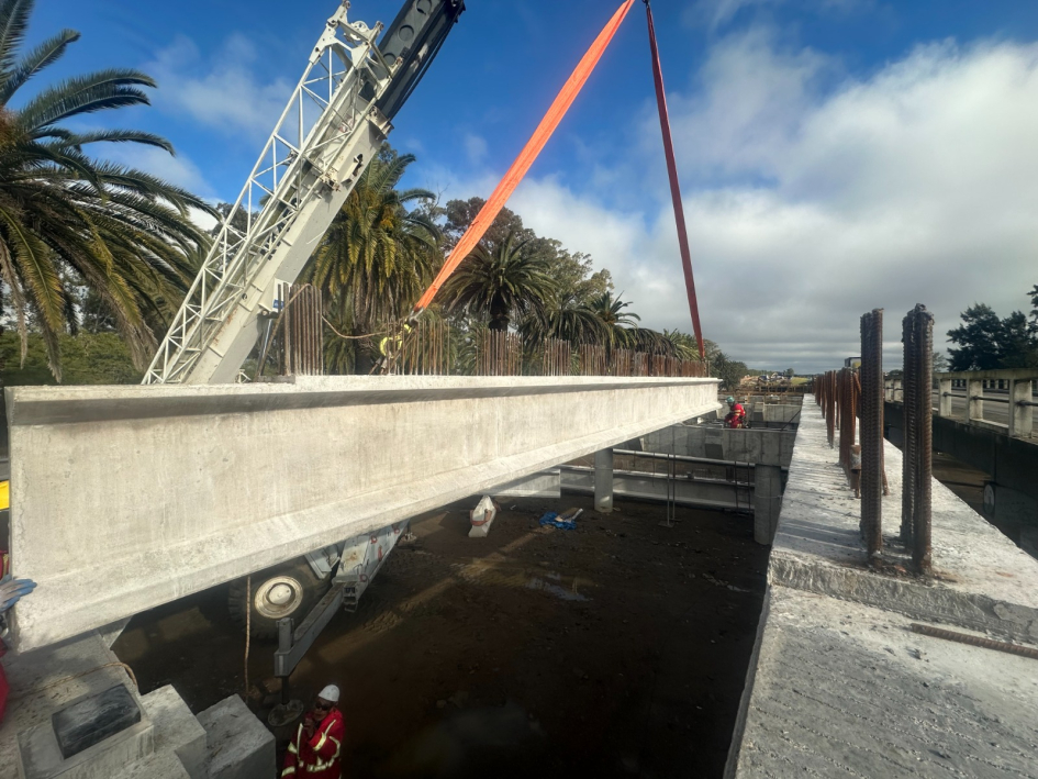 Los nuevos puentes sobre los arroyos Solís Grande y Sarandí superan el 90% de avance