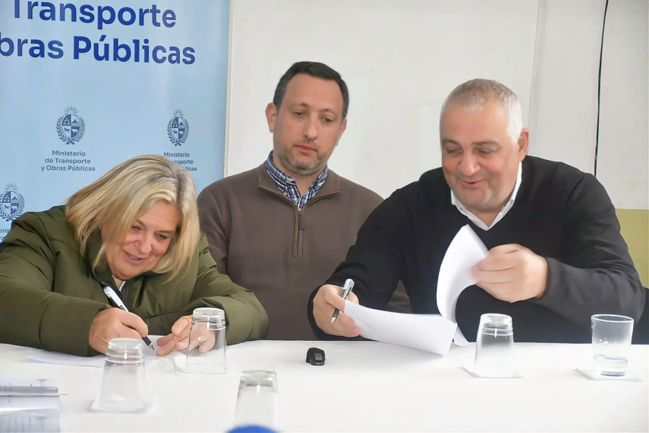 Firma de convenio social con Club de Niños CEVIUR Infantil 