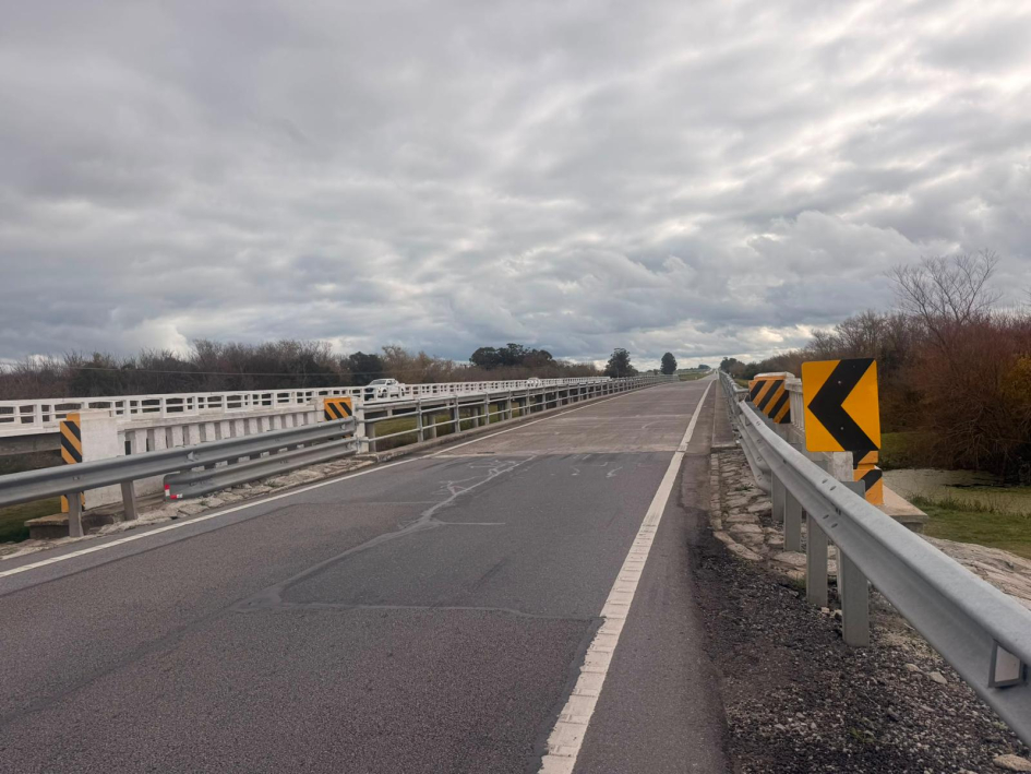 Inició la construcción de nuevo puente sobre el Arroyo Pereira, en San José Inició la construcción de nuevo puente sobre el Arroyo Pereira, en San José