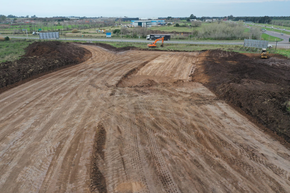 Inició la construcción de intercambiador en rutas 5 y 102 Inició la construcción de intercambiador en rutas 5 y 102