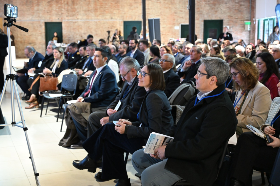 Uruguay impulsa la integración regional en el Congreso Internacional Hidrovía 360