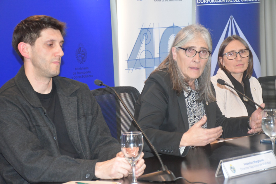 Se firmó el primer contrato MAS para rehabilitar y mantener rutas nacionales