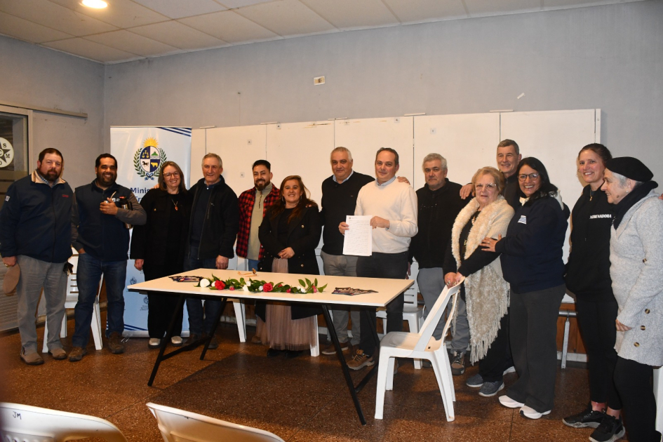 Instituciones de Montevideo y Flores serán beneficiadas por Convenios Sociales