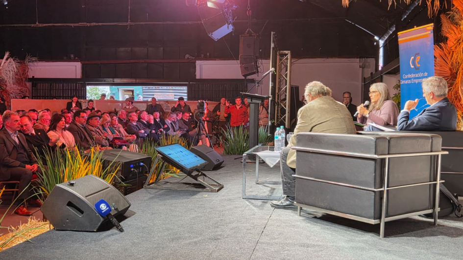 Etcheverry pone el foco en infraestructura, costos logísticos y conectividad