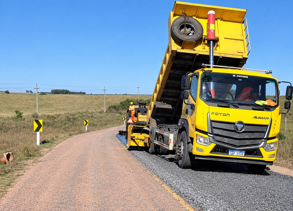 Funcionarios del MTOP rehabilitan un tramo de la Ruta 42, en Florida Funcionarios del MTOP rehabilitan un tramo de la Ruta 42, en Florida