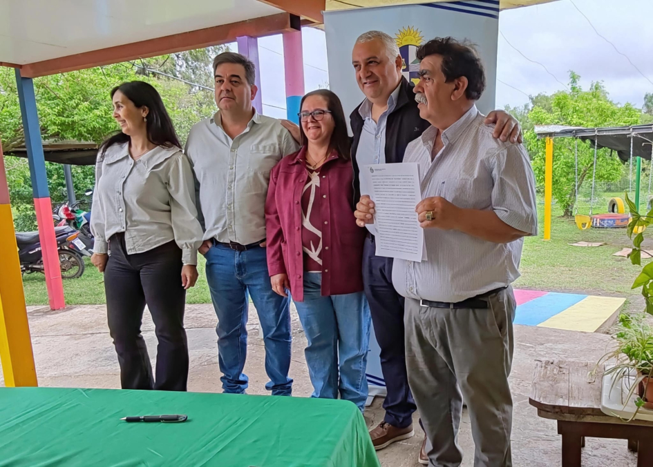 Firma de convenios sociales