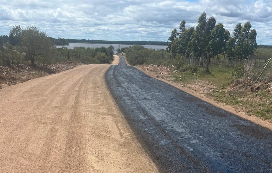 Vialidad está rehabilitando 37,3 kilómetros de la ruta 43, en Durazno Vialidad está rehabilitando 37,3 kilómetros de la ruta 43, en Durazno