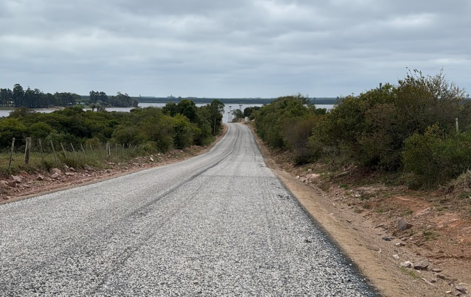 Vialidad está rehabilitando 37,3 kilómetros de la ruta 43, en Durazno Vialidad está rehabilitando 37,3 kilómetros de la ruta 43, en Durazno