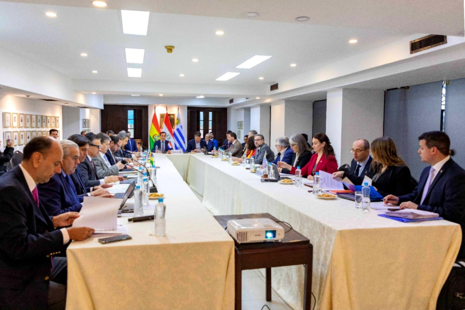 Uruguay, Paraguay y Bolivia acuerdan avanzar en una logística regional más integrada Uruguay, Paraguay y Bolivia acuerdan avanzar en una logística regional más integrada