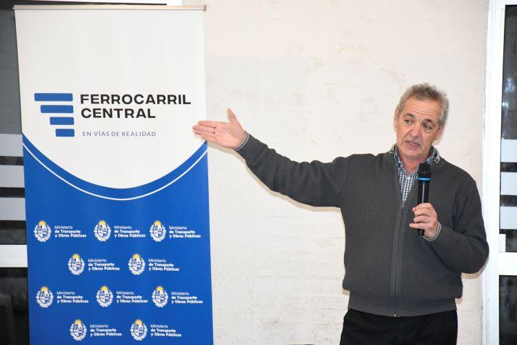 Charla con vecinos en Santa Lucía, Canelones