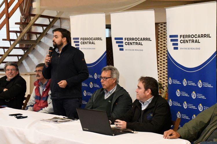 Charla con vecinos en Progreso, Canelones