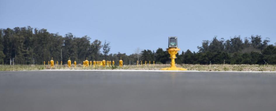 Pista del aeropuerto internacional Laguna del Sauce Pista del aeropuerto internacional Laguna del Sauce