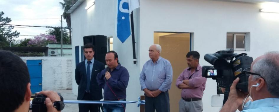 Inauguración de vestuarios y servicios higiénicos en el Club de Bella Unión Ministro Rossi en inauguración de vestuarios y servicios higiénicos en el Club de Bella Unión