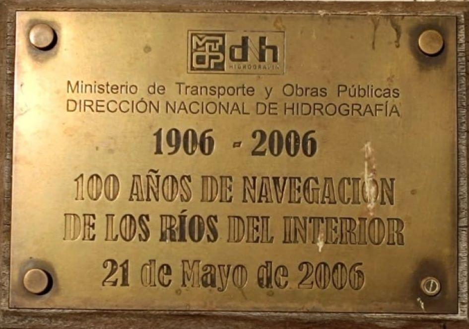 Placa conmemorativa de los 100 años Placa conmemorativa de los 100 años