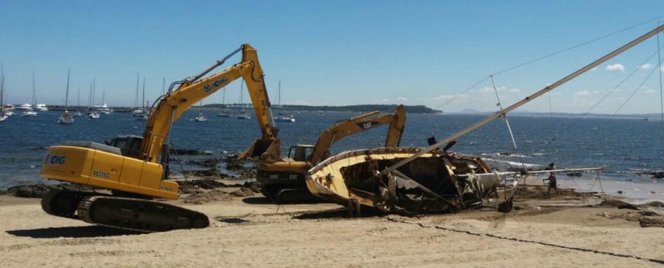 Retiro del Puerto de Punta del Este del velero Northern Magic