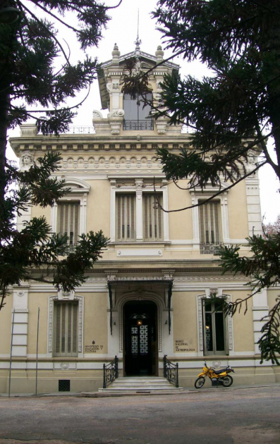 Museo Antropológico - Quinta Mendilaharsu