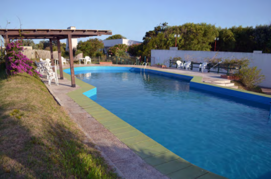 Piscina La Coronilla