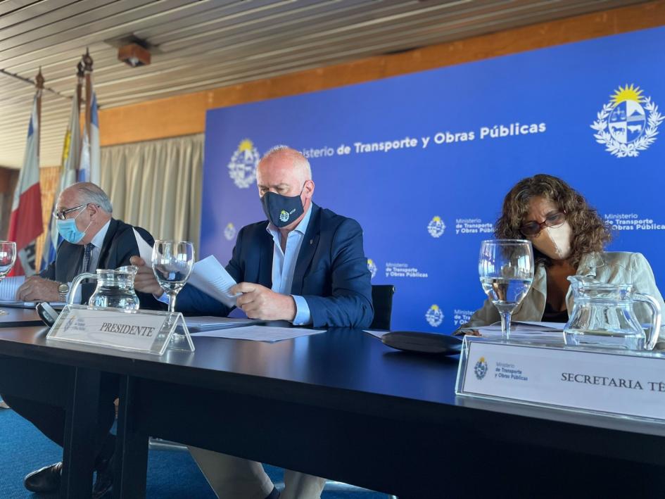 Junta Aeronáutica en sesión Junta Aeronáutica en sesión