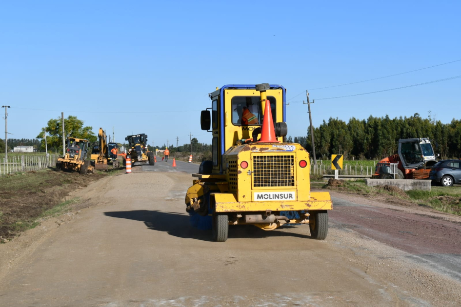 Inician obras de rehabilitación en Ruta 107, Sauce Inician obras de rehabilitación en Ruta 107, Sauce