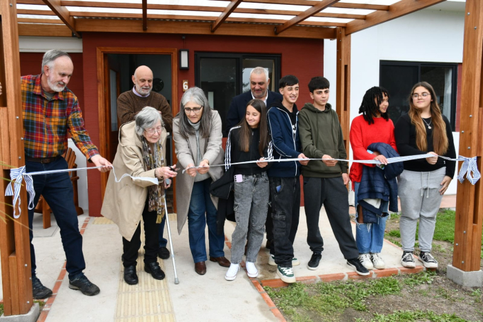 Inauguración de obras sociales en El Retoño