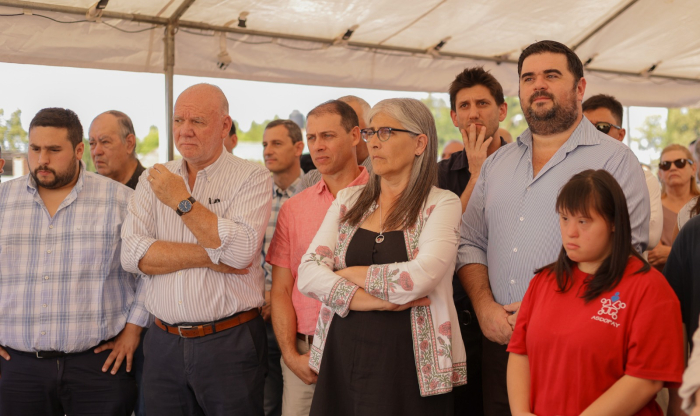  Inauguración y convenios