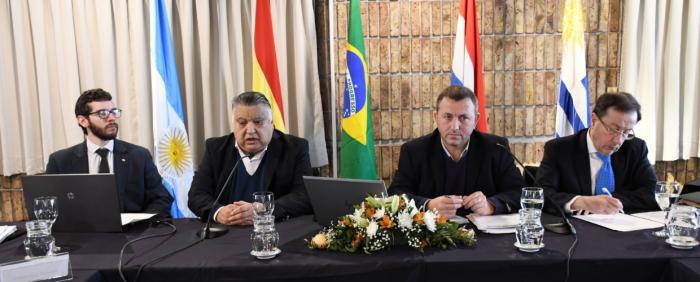 Autoridades en la reunión del Comité Intergubernamental de la Hidrovía Paraguay-Paraná