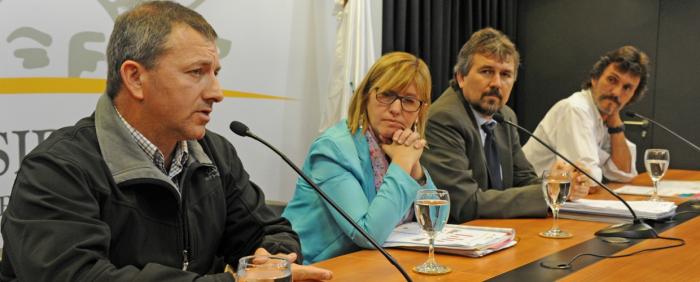 Integrantes de la Junta Nacional de Seguridad Vial reunidos