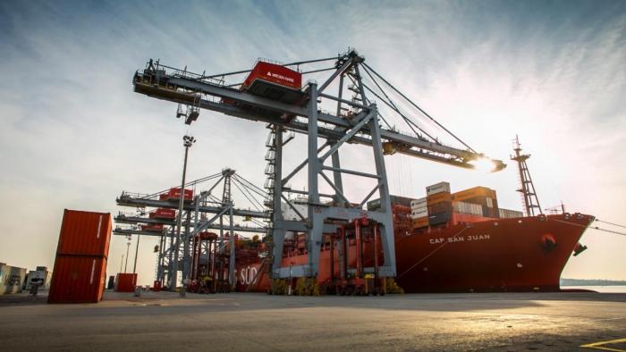 Terminal especializada en contenedores del puerto de Montevideo Terminal especializada en contenedores del puerto de Montevideo