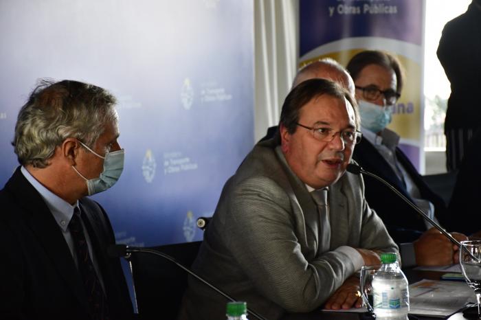 Se elevará el estándar de calidad de ruta 6 Ministro Falero brindando su discurso
