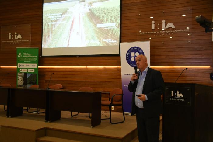 Subsecretario en el evento "Transformación mecánica de maderas en Uruguay: actualidades y desafíos" 