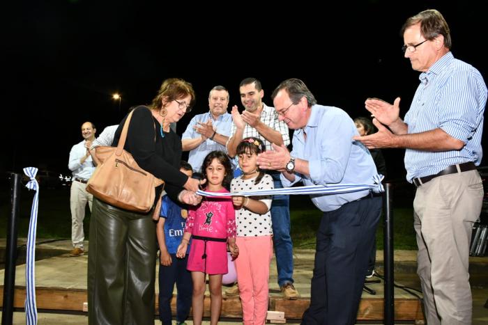 Inauguración de luminaria en ruta 7 hacia Paso Centurión