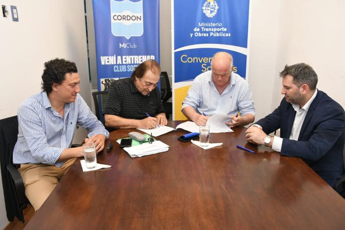 Firma de convenio social con Club Atlético Cordón 