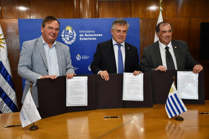 Firma de acuerdos para rehabilitación de ruta 6