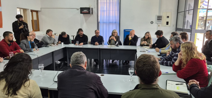 Etcheverry se reunió con municipios de Canelones para analizar el avance del plan de obras