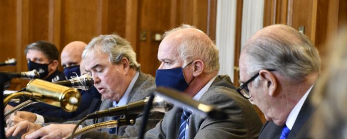El ministro y subsecretario en la Comisión de Transporte y Obras Públicas de la Cámara de Senadores 