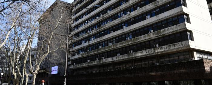 Fachada del edificio del Ministerio de Transporte y Obras Públicas