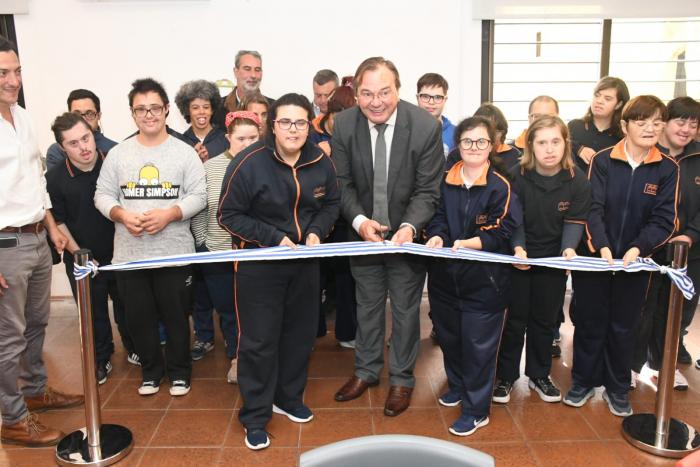 Inauguración de obras sociales en el Centro Manos Unidas