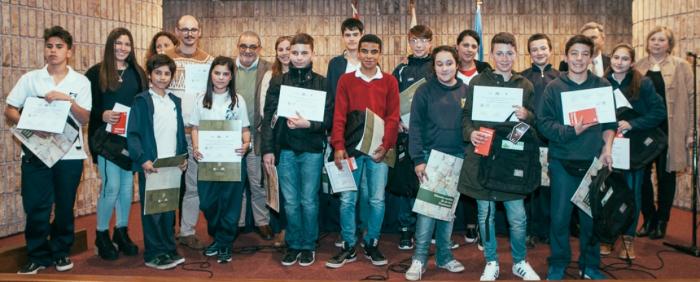 premio a estudiantes