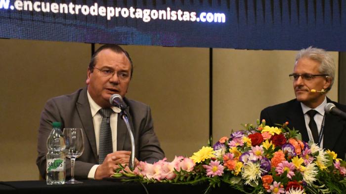 Uruguay trabaja para ampliar sus capacidades logísticas Ministro Falero brinda su discurso