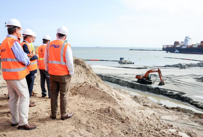 Autoridades del MTOP Y ANP recorren obras en Puerto de Montevideo