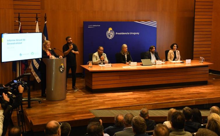 Ministra Etcheverry en presentación de informe de siniestralidad 2024