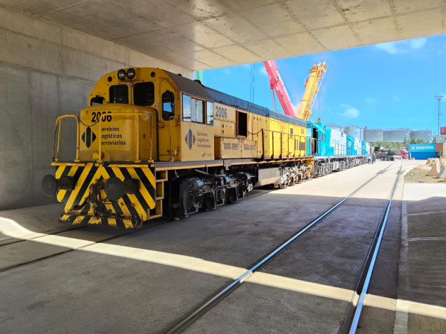 SELF trasladó locomotoras desde el Puerto de Montevideo para su puesta en operación en 2026