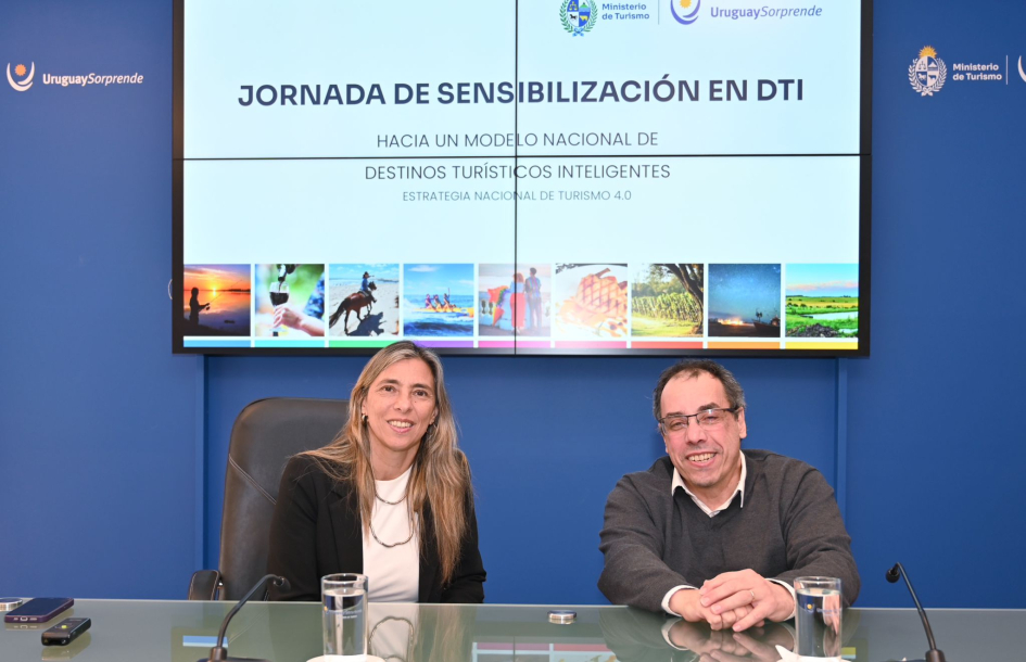MInistro y subsecretaria en Jornada de Sensibilización