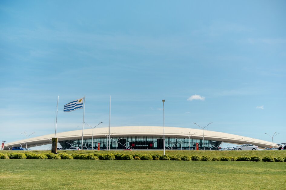 Aeropuerto Internacional de Carrasco fue elegido como el mejor de América Latina y el Car